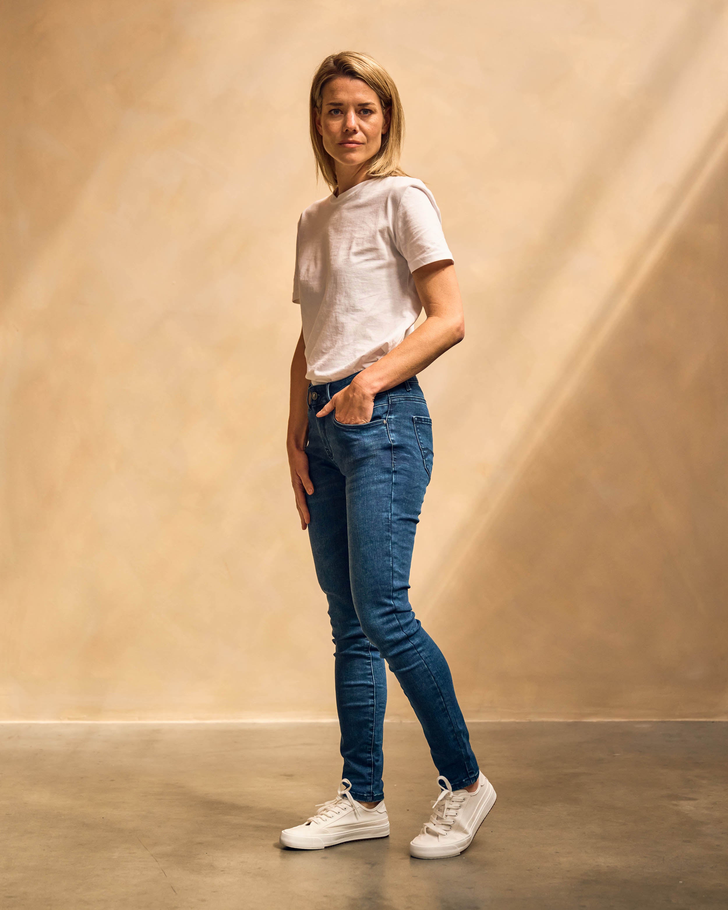 Nicole Medium Rise Skinny - Deep Blue